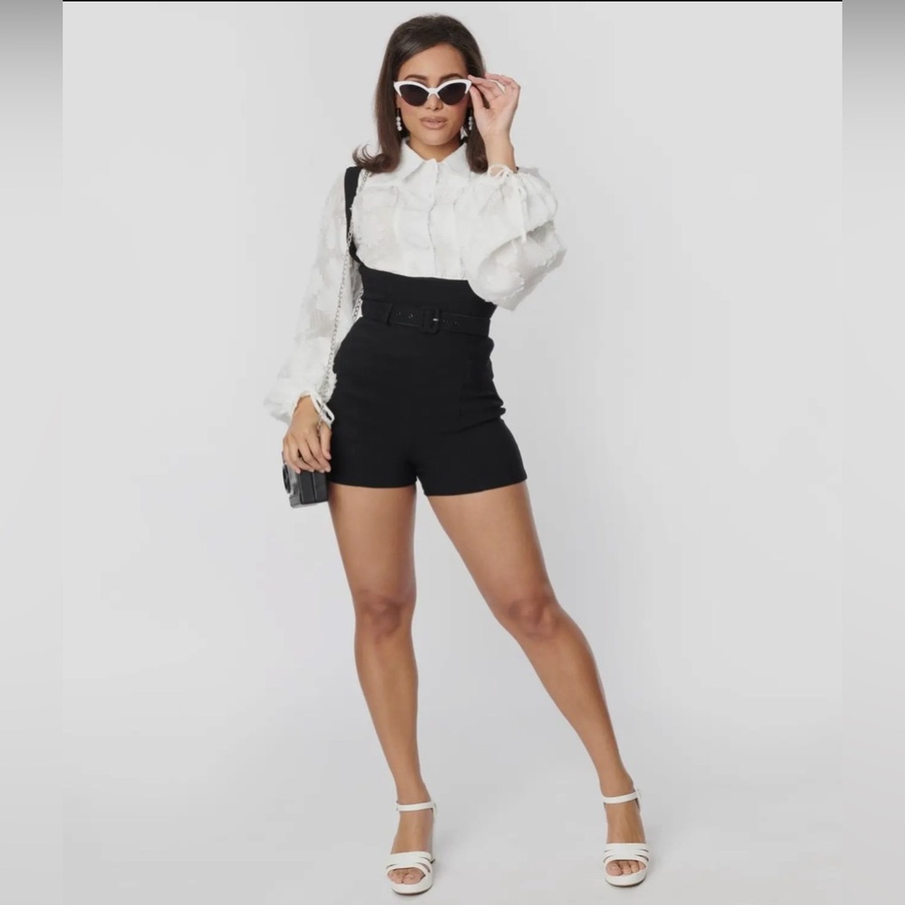 Black suspender shorts🖤